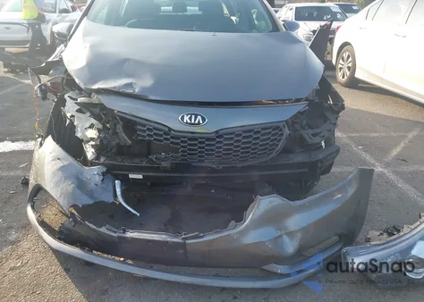 2016 Kia Forte Ex z USA, uszkodzony, nr VIN KNAFX5A81G5628912